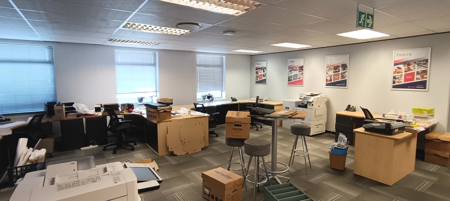 To Let commercial Property for Rent in Bo Oakdale Western Cape